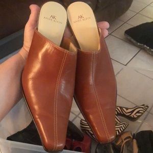 Anne Klein mules cognac in color